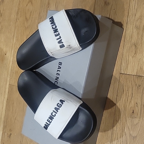BALENCIAGA Logo Pool Slide Sandal White And Black - Picture 7 of 8